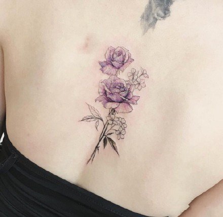 一组女生唯美小清新彩色花朵纹身图案作品