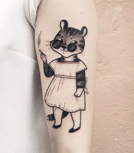 可爱的一组黑灰童趣动物单线纹身作品图案