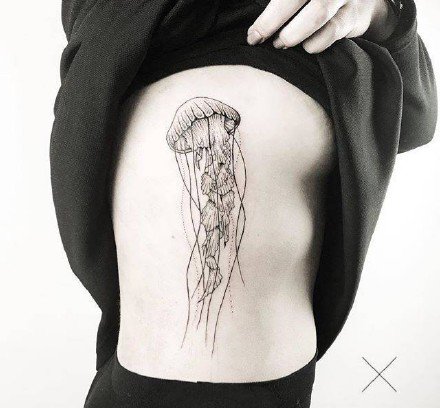 水母刺青：关于水母的一组纹身作品图