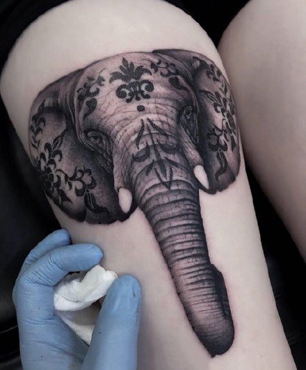 关于大象的一组象纹身图案9张
