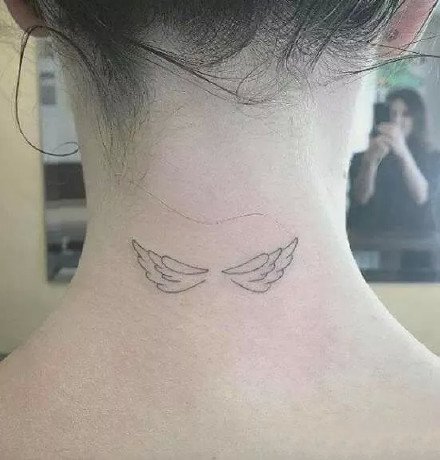 超简约一组好看的迷你小翅膀纹身图案