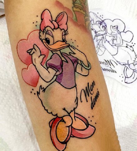 迪士尼角色的一组彩色卡通素材纹身