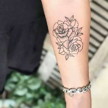 9张小清新的漂亮小玫瑰花纹身图案