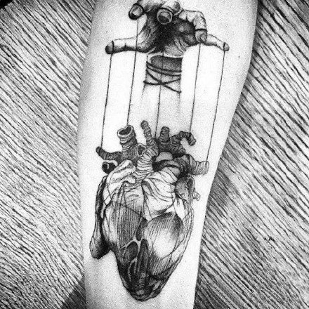 好看的一组创意心脏图设计纹身图案