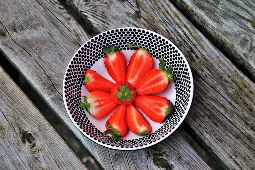 新鲜草莓图片(13张)