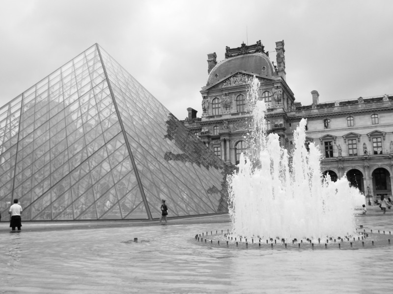 巴黎罗浮宫图片(12张)