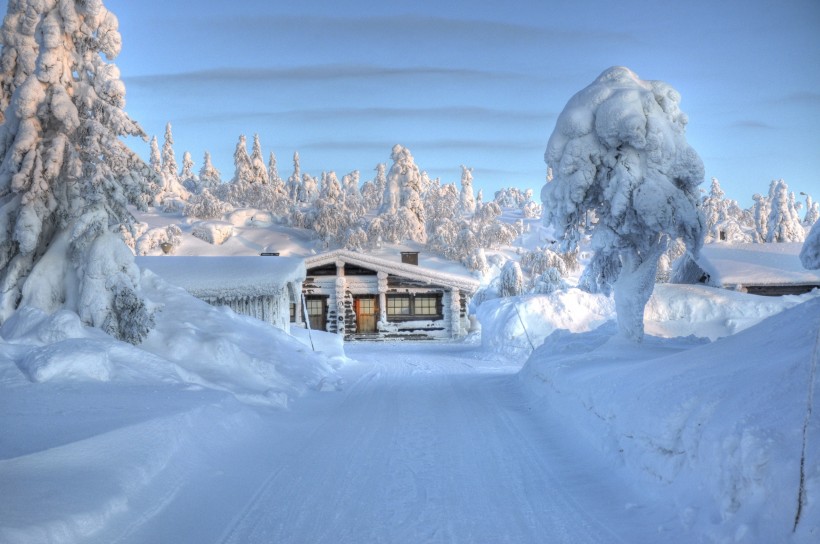 雪中的小屋图片(13张)
