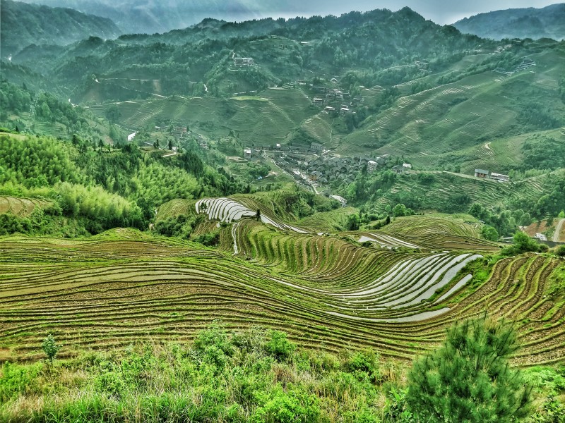 群山峻岭风景图片(9张)