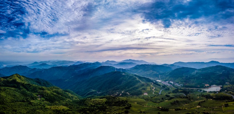 群山峻岭风景图片(9张)