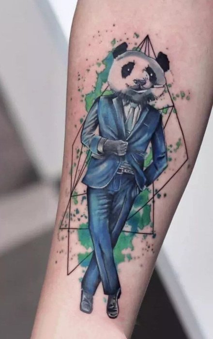 关于熊猫的一组创意小纹身图案