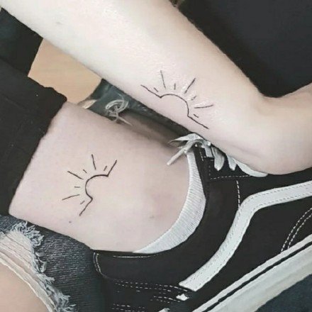 太阳图腾的一组太阳纹身图案欣赏