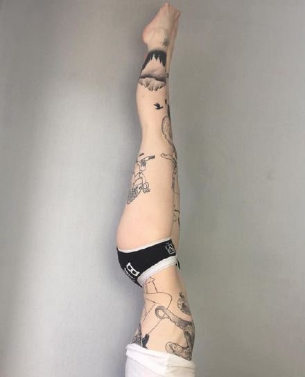 小图拼接的性感花腿纹身欣赏