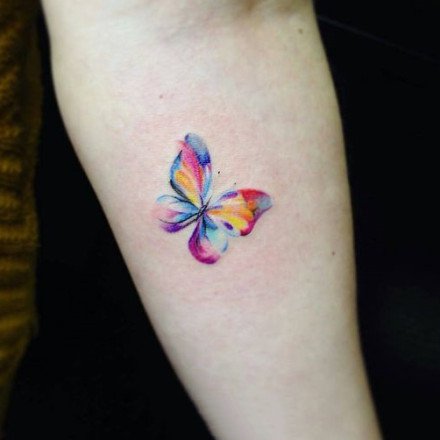 小清新的一组彩色蝴蝶纹身图案
