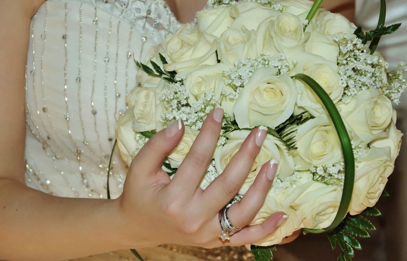 新娘手中的鲜花图片(10张)