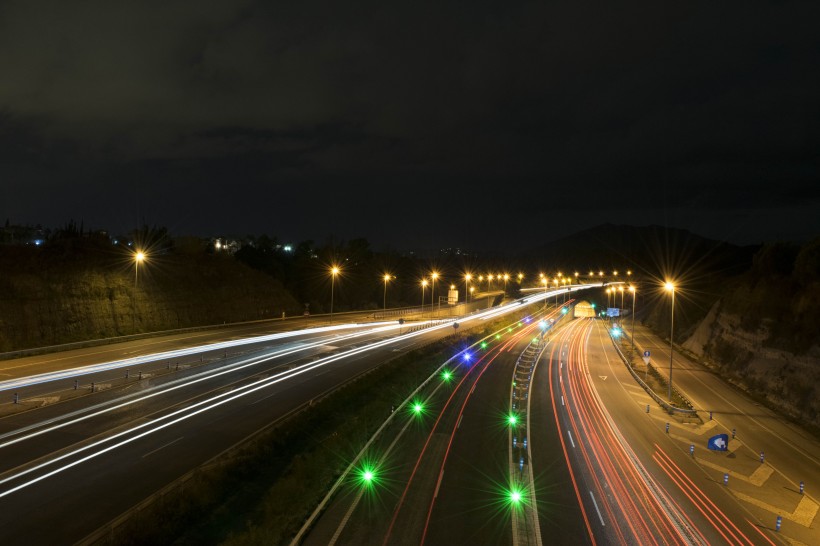 夜晚的公路图片(15张)