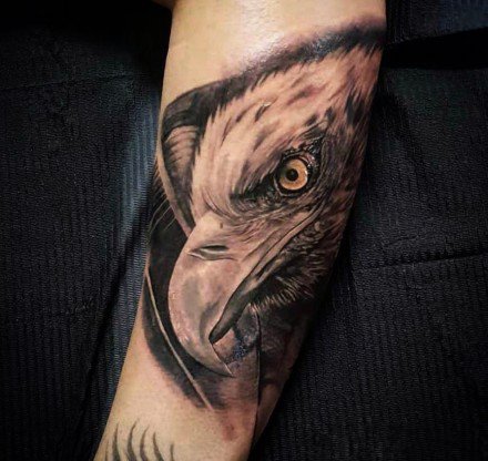 9张老鹰主题的鹰纹身图案作品