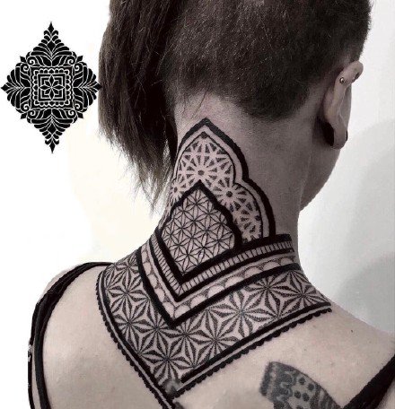 后颈部很适合的点刺梵花纹身图案9张