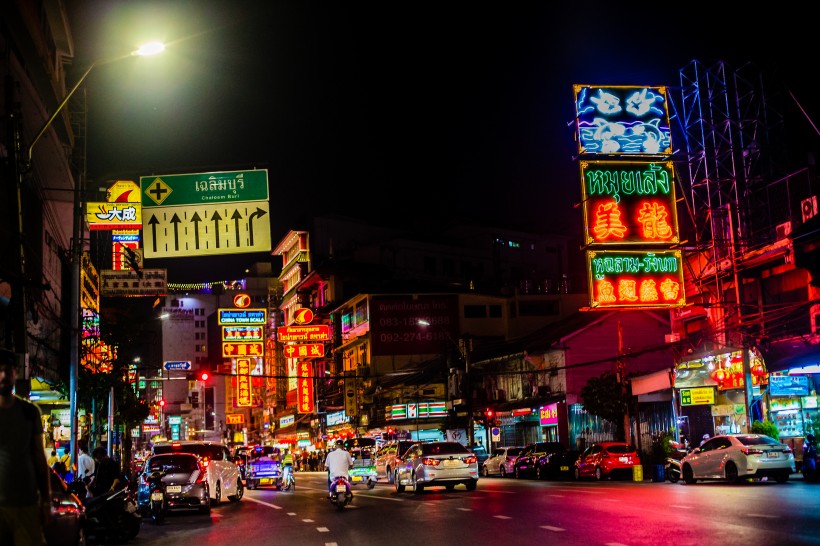 泰国曼谷街头夜市风景图片(16张)