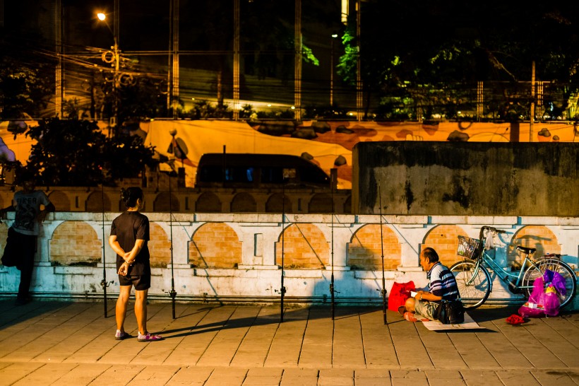 泰国曼谷街头夜市风景图片(16张)