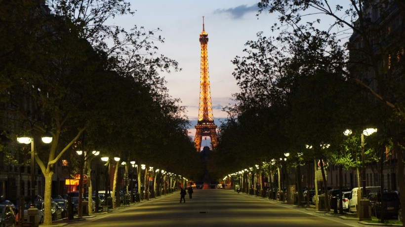 法国巴黎埃菲尔铁塔建筑风景图片(13张)