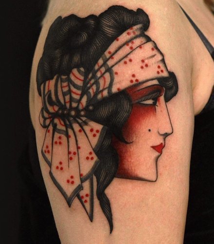 红黑色的oldschool女郎纹身图片
