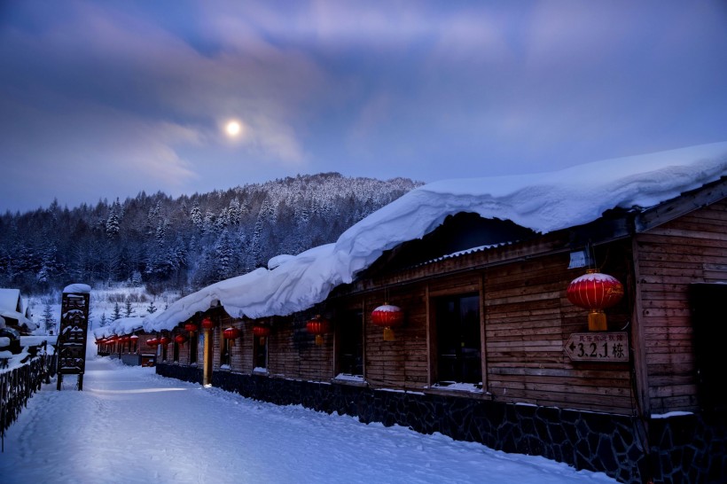 童话般的雪乡晨曦自然风景图片(9张)