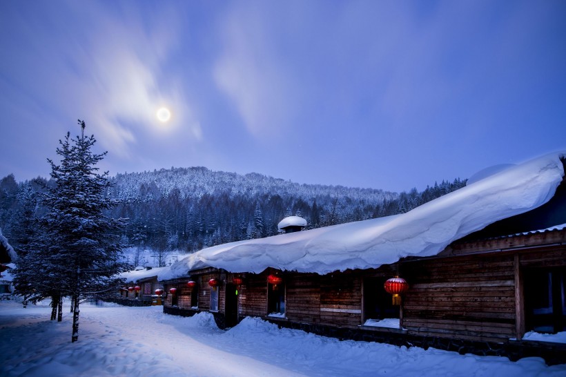 童话般的雪乡晨曦自然风景图片(9张)