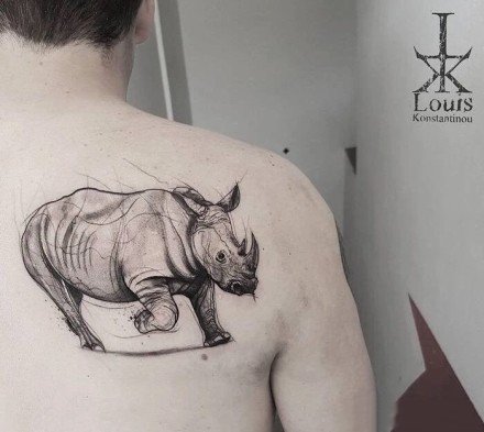 一组寓意强壮的犀牛纹身图案