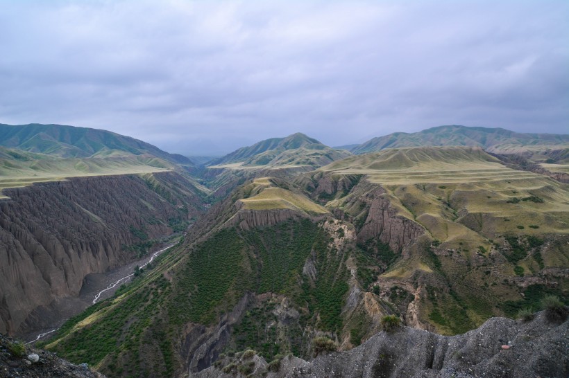 新疆乌苏大峡谷自然风景图片(14张)