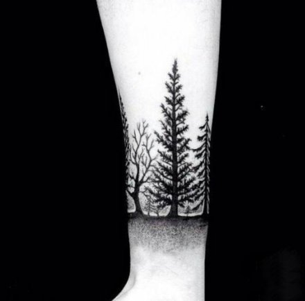 胳膊上的暗黑点刺森林树木纹身图案