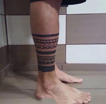 9张黑色的图腾臂环和腿环纹身图案