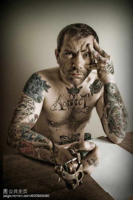9张帅气的欧美纹身男士帅哥图片