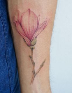别致优雅的9张玉兰花纹身图案