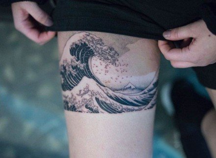 小清新的一组黑色海浪纹身图案欣赏