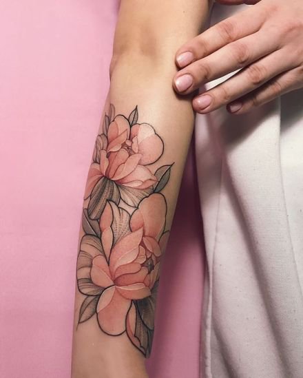 18张女生的粉红色素净的花朵纹身图案