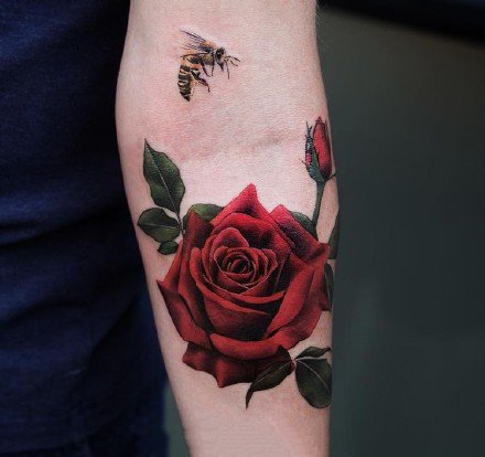 18张很漂亮的玫瑰花朵纹身图片