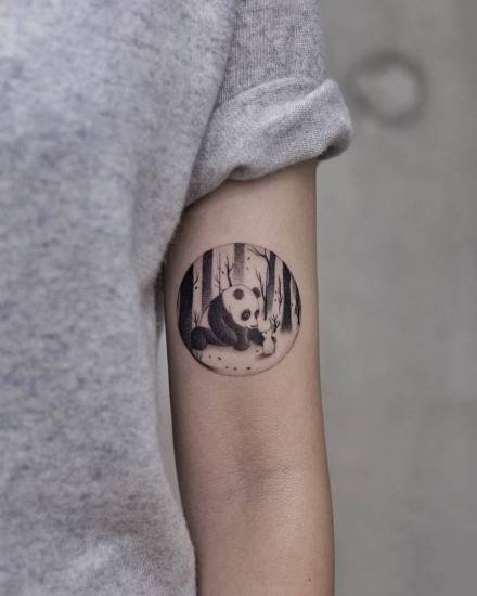 关于国宝大熊猫的一组纹身作品图
