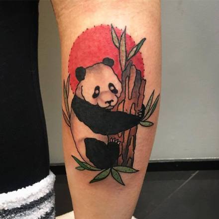 关于国宝大熊猫的一组纹身作品图