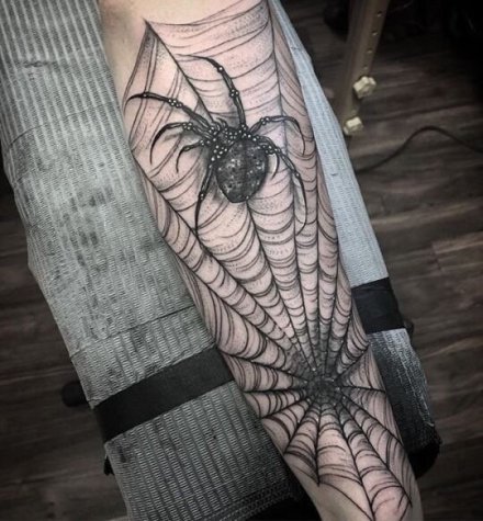 9张黑色的蜘蛛和蛛网纹身作品图案