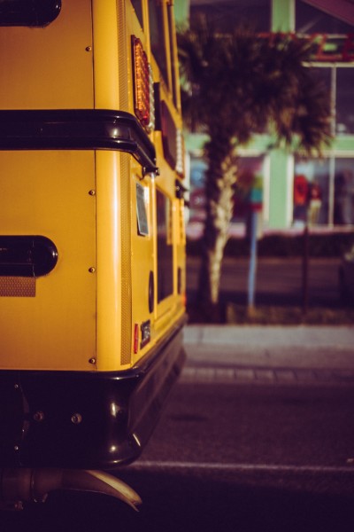 黄色的巴士图片(10张)