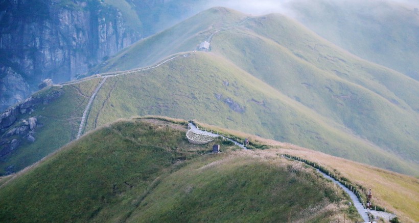 江西武功山云海自然风景图片(19张)