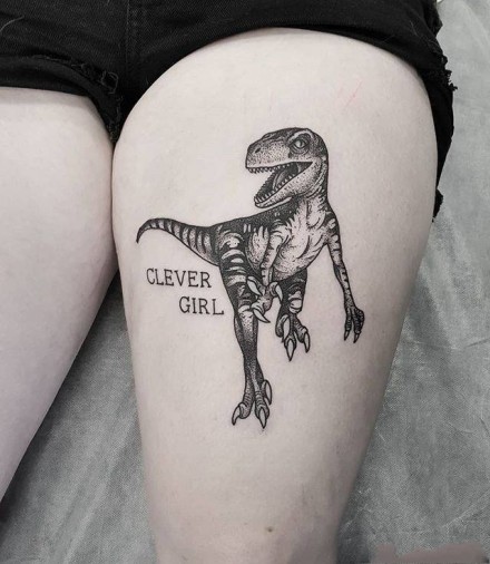 恐龙主题的几张小纹身图片欣赏