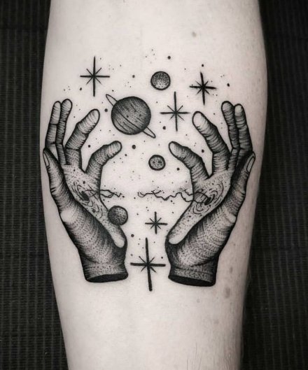 11张手主题的黑色点刺纹身图案欣赏