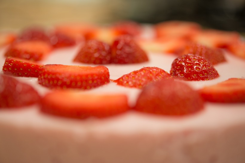 诱人的草莓水果蛋糕图片(11张)