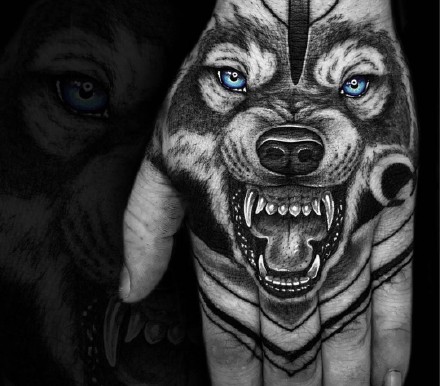 几张霸气的狼纹身图片欣赏