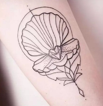 9张美丽的贝壳主题纹身作品图案
