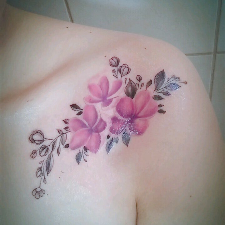 小花朵纹身图案 10张身体各部位彩绘花朵植物叶子纹身图案