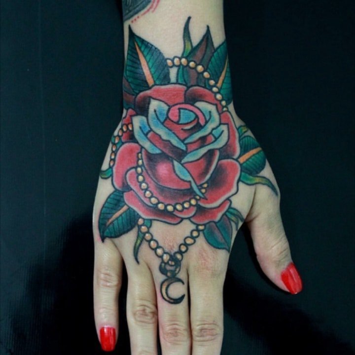 玫瑰纹身图  一组娇艳美丽的玫瑰纹身图案