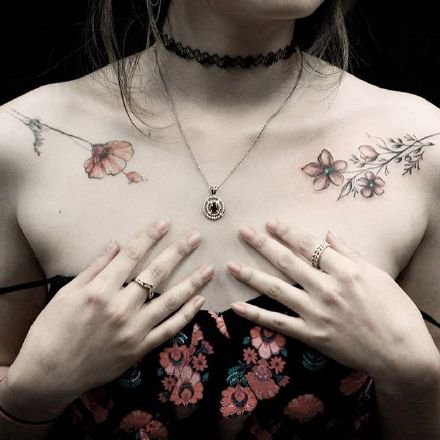 女孩子锁骨肩部的素花纹身图欣赏