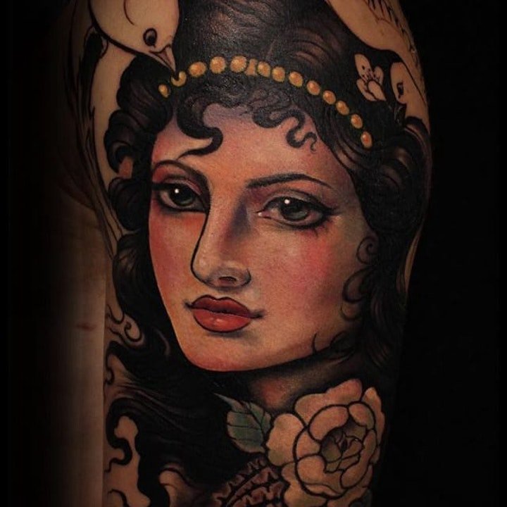 纹身人物图片  神采奕奕的人物肖像素描写实纹身图案